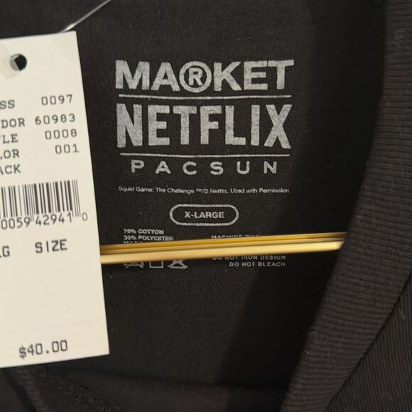 NWT- Market- Squid games piggy bank t-shirt- Size XL - Picture 4 of 6